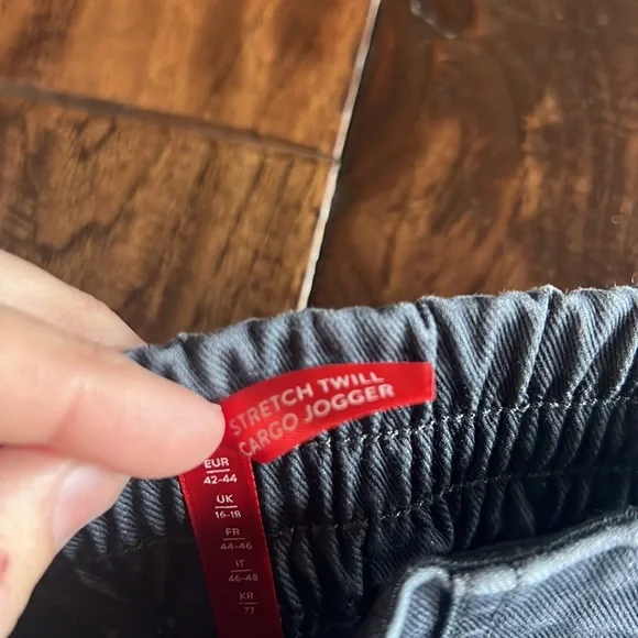 Spanx Pants - Picture 4 of 7